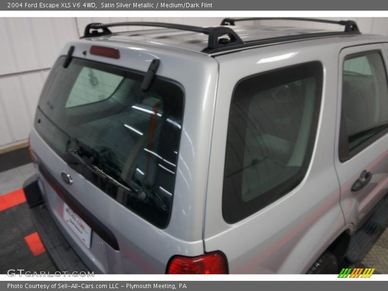 Satin Silver Metallic / Medium/Dark Flint 2004 Ford Escape XLS V6 4WD