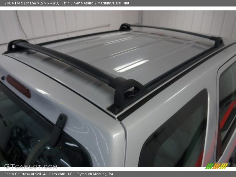 Satin Silver Metallic / Medium/Dark Flint 2004 Ford Escape XLS V6 4WD