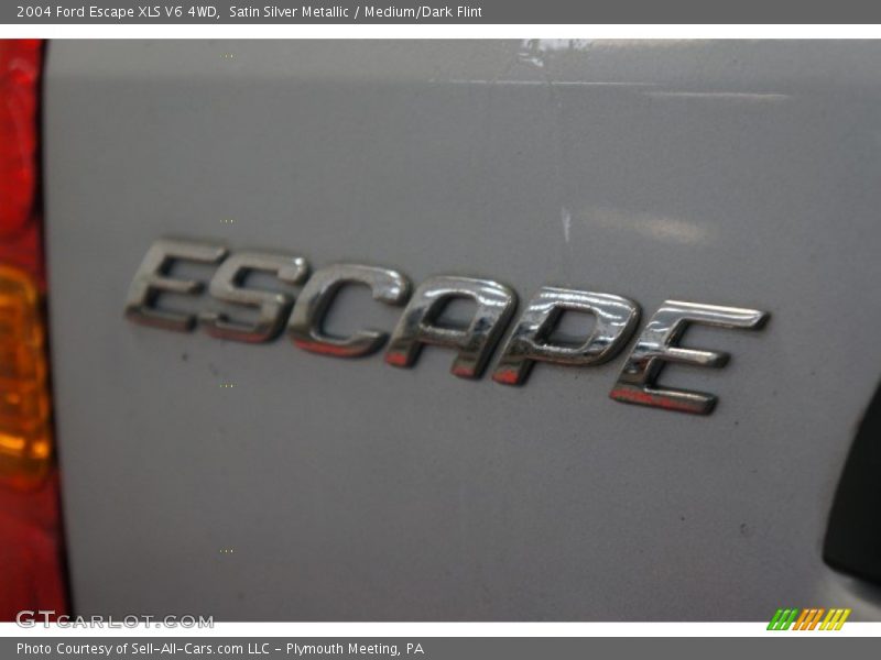 Satin Silver Metallic / Medium/Dark Flint 2004 Ford Escape XLS V6 4WD