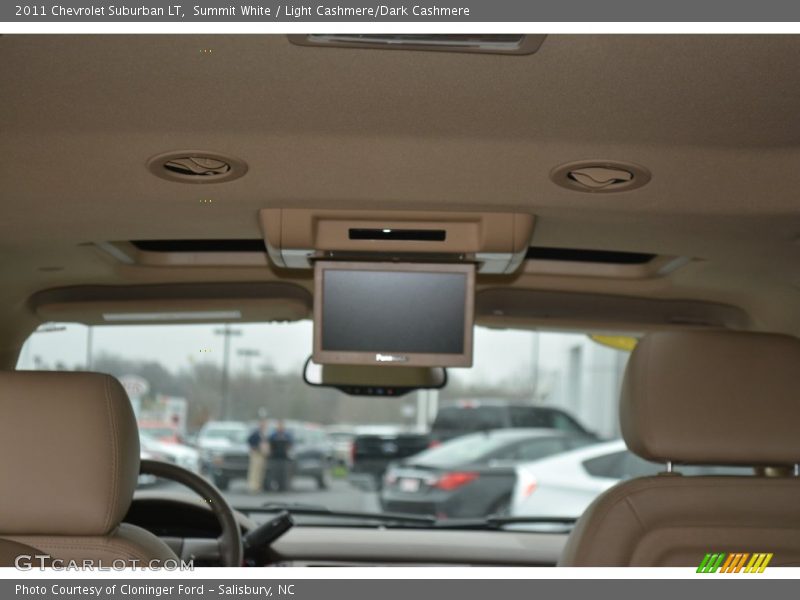 Summit White / Light Cashmere/Dark Cashmere 2011 Chevrolet Suburban LT