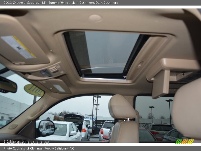 Summit White / Light Cashmere/Dark Cashmere 2011 Chevrolet Suburban LT