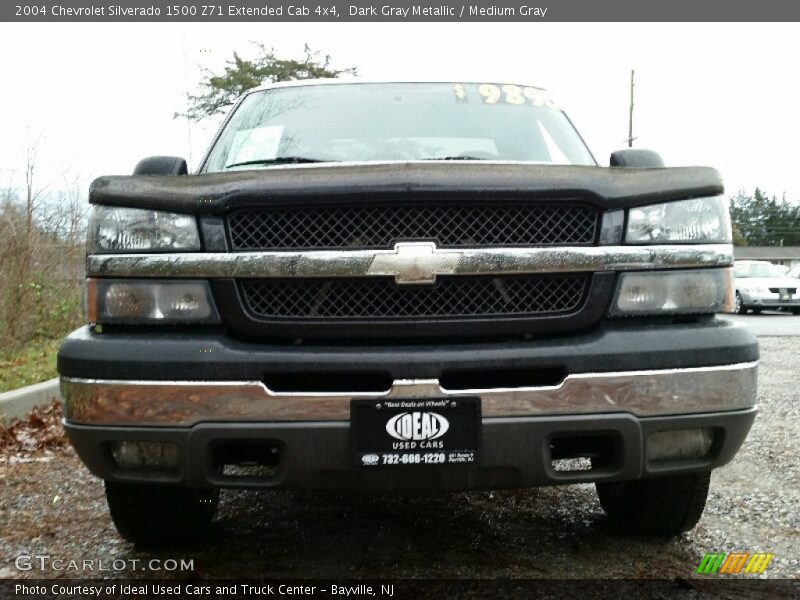Dark Gray Metallic / Medium Gray 2004 Chevrolet Silverado 1500 Z71 Extended Cab 4x4