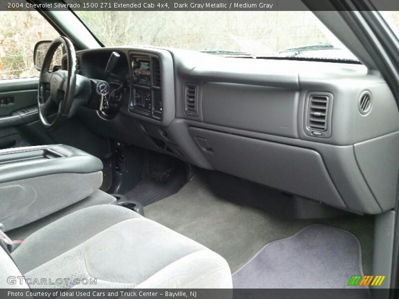 Dark Gray Metallic / Medium Gray 2004 Chevrolet Silverado 1500 Z71 Extended Cab 4x4