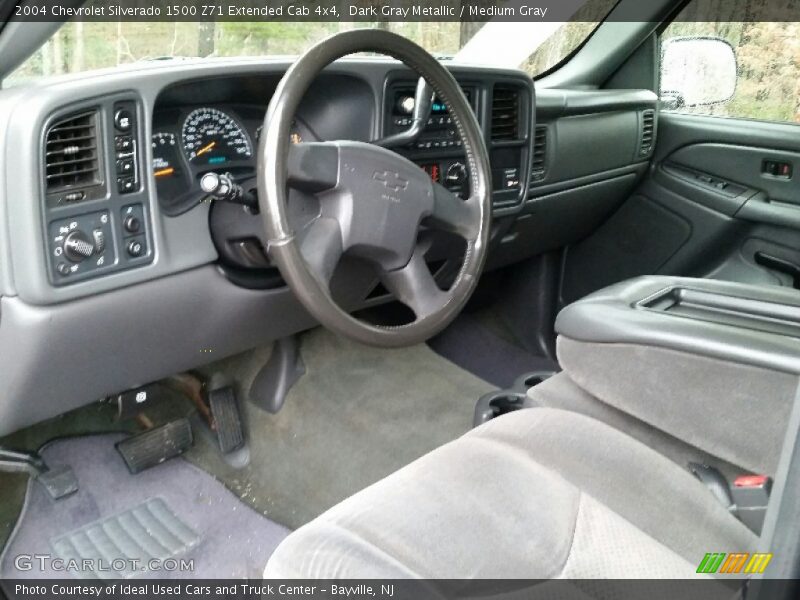 Dark Gray Metallic / Medium Gray 2004 Chevrolet Silverado 1500 Z71 Extended Cab 4x4