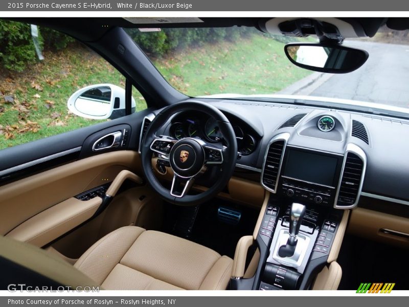 White / Black/Luxor Beige 2015 Porsche Cayenne S E-Hybrid