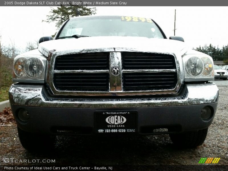 Bright White / Medium Slate Gray 2005 Dodge Dakota SLT Club Cab 4x4
