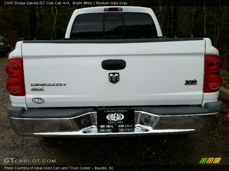 Bright White / Medium Slate Gray 2005 Dodge Dakota SLT Club Cab 4x4