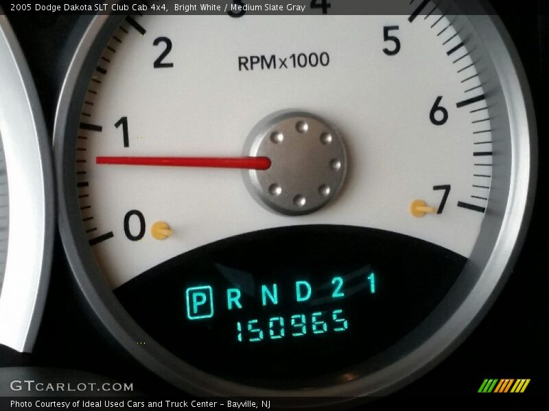 Bright White / Medium Slate Gray 2005 Dodge Dakota SLT Club Cab 4x4