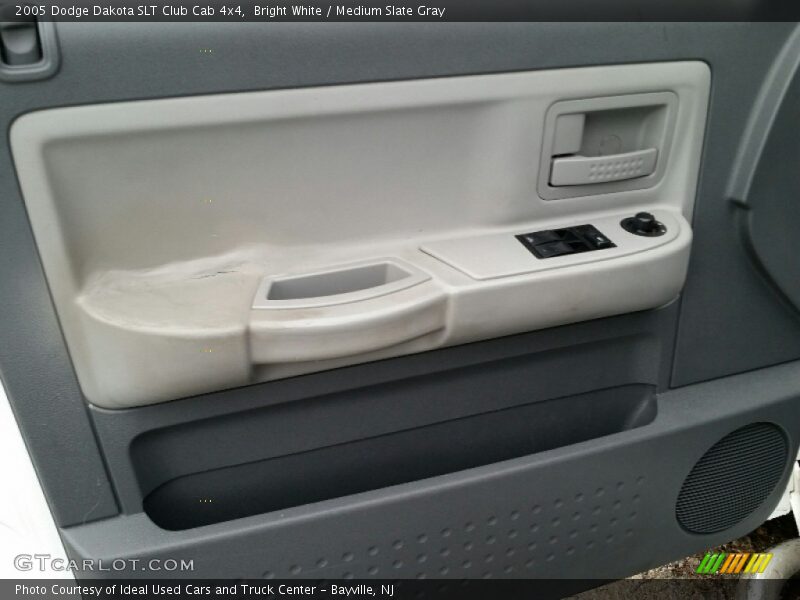 Bright White / Medium Slate Gray 2005 Dodge Dakota SLT Club Cab 4x4