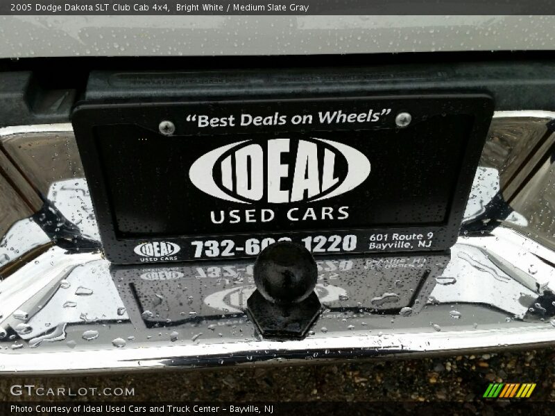 Bright White / Medium Slate Gray 2005 Dodge Dakota SLT Club Cab 4x4