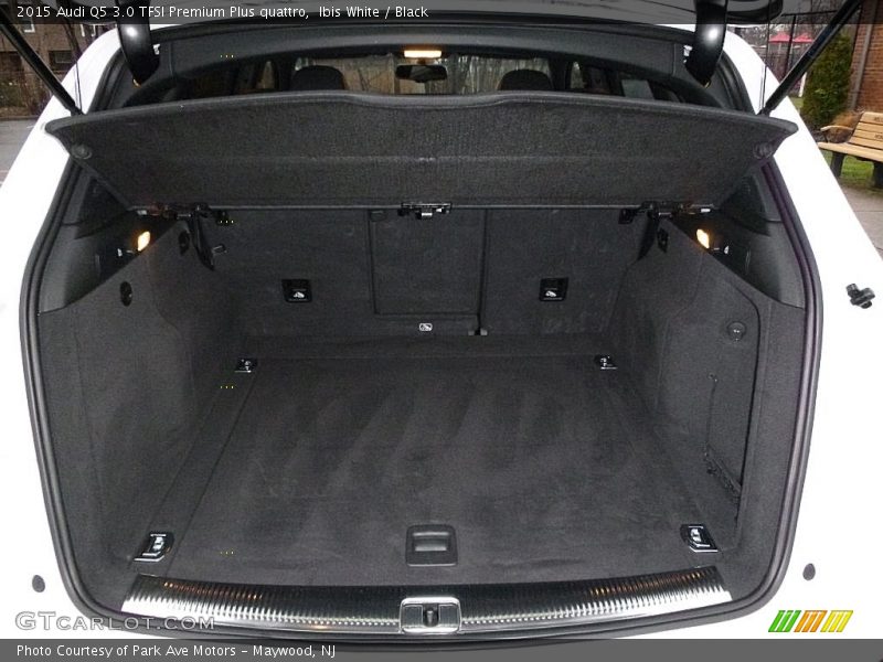 Ibis White / Black 2015 Audi Q5 3.0 TFSI Premium Plus quattro