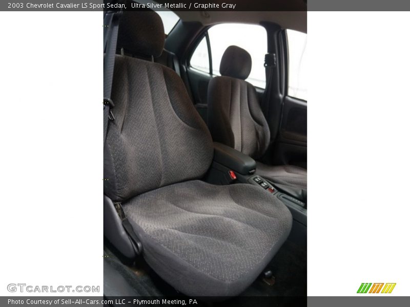 Ultra Silver Metallic / Graphite Gray 2003 Chevrolet Cavalier LS Sport Sedan