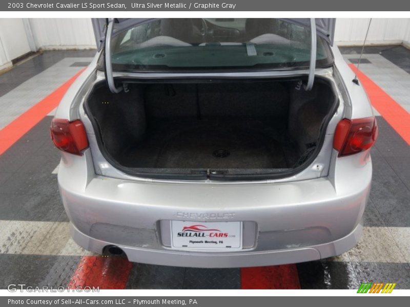 Ultra Silver Metallic / Graphite Gray 2003 Chevrolet Cavalier LS Sport Sedan
