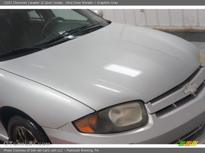Ultra Silver Metallic / Graphite Gray 2003 Chevrolet Cavalier LS Sport Sedan