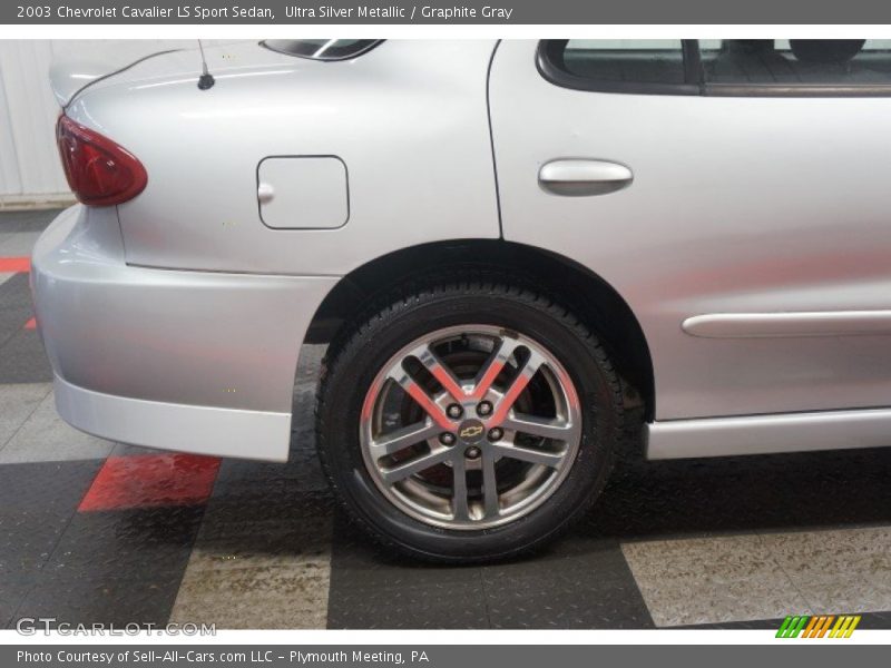 Ultra Silver Metallic / Graphite Gray 2003 Chevrolet Cavalier LS Sport Sedan