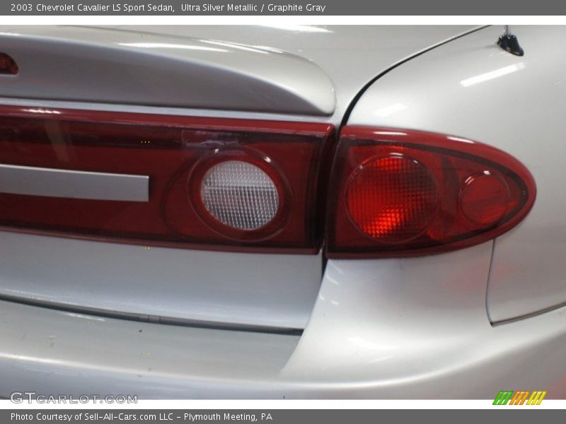 Ultra Silver Metallic / Graphite Gray 2003 Chevrolet Cavalier LS Sport Sedan