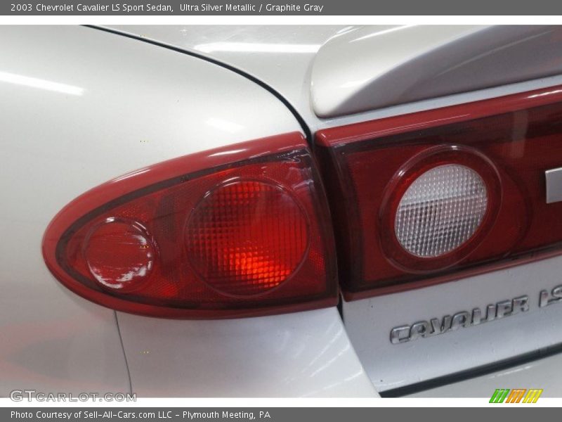 Ultra Silver Metallic / Graphite Gray 2003 Chevrolet Cavalier LS Sport Sedan