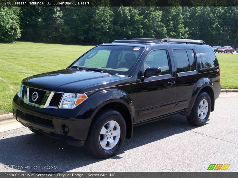 Super Black / Desert 2005 Nissan Pathfinder LE