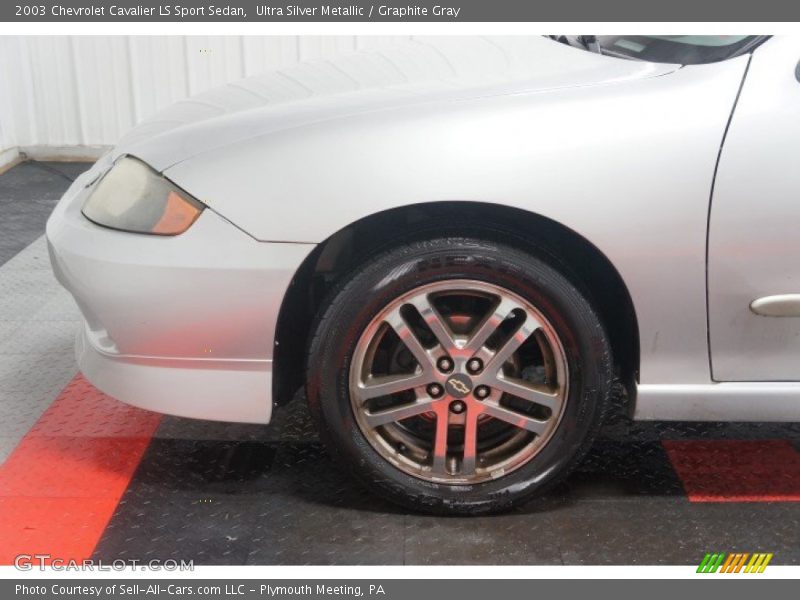 Ultra Silver Metallic / Graphite Gray 2003 Chevrolet Cavalier LS Sport Sedan