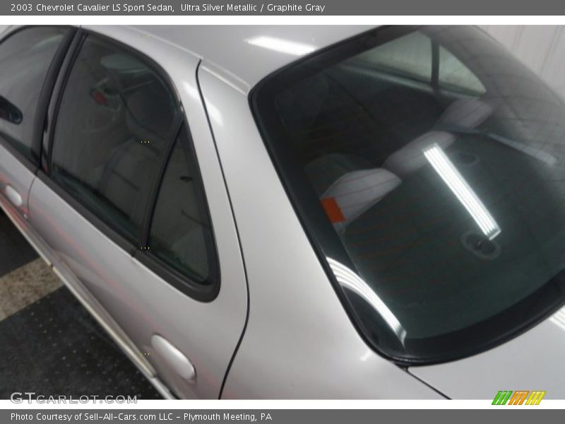 Ultra Silver Metallic / Graphite Gray 2003 Chevrolet Cavalier LS Sport Sedan