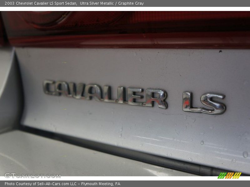 Ultra Silver Metallic / Graphite Gray 2003 Chevrolet Cavalier LS Sport Sedan