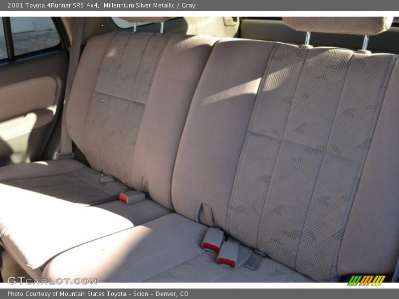 Millennium Silver Metallic / Gray 2001 Toyota 4Runner SR5 4x4