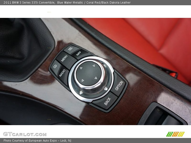 Controls of 2011 3 Series 335i Convertible