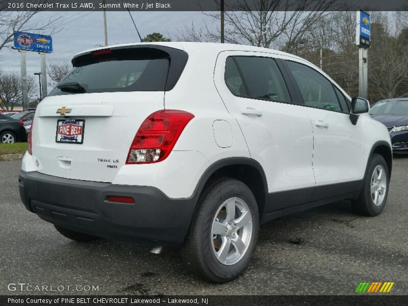 Summit White / Jet Black 2016 Chevrolet Trax LS AWD