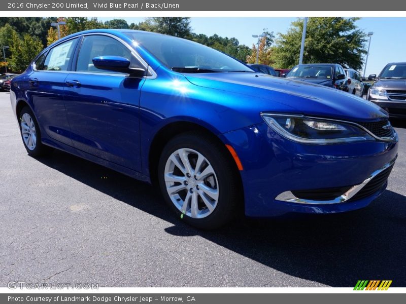 Vivid Blue Pearl / Black/Linen 2016 Chrysler 200 Limited