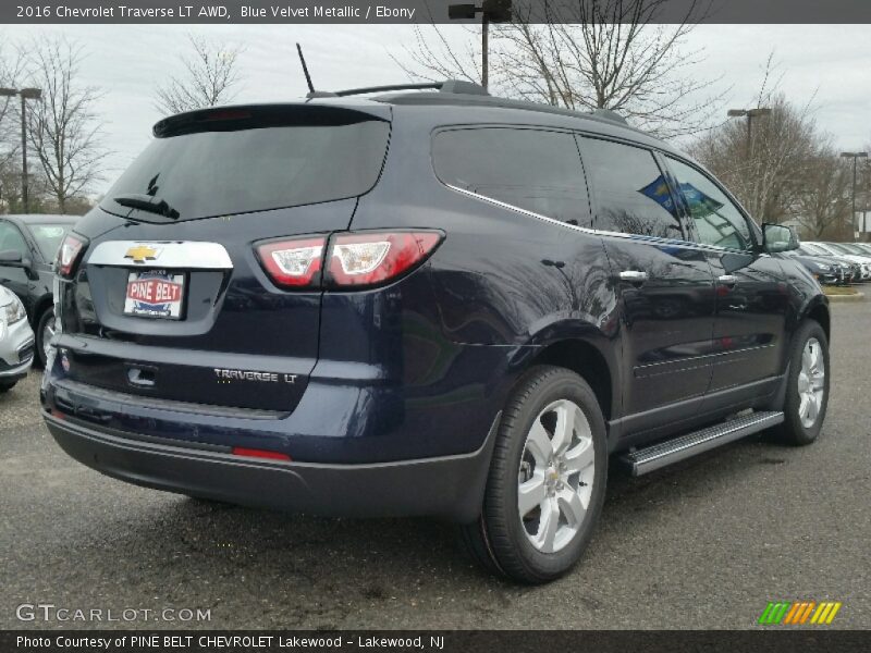 Blue Velvet Metallic / Ebony 2016 Chevrolet Traverse LT AWD