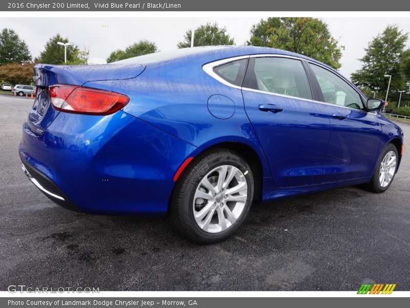 Vivid Blue Pearl / Black/Linen 2016 Chrysler 200 Limited