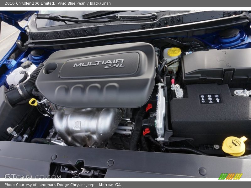 Vivid Blue Pearl / Black/Linen 2016 Chrysler 200 Limited