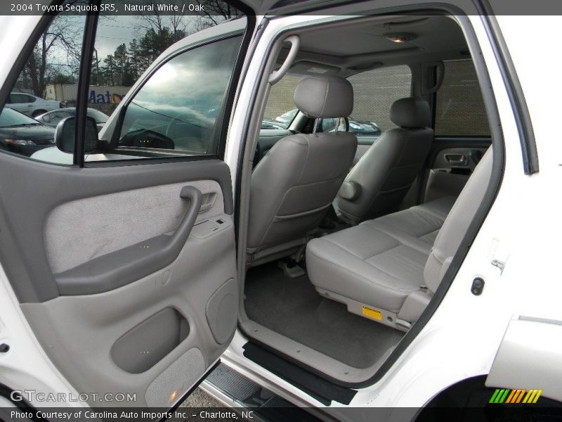 Natural White / Oak 2004 Toyota Sequoia SR5