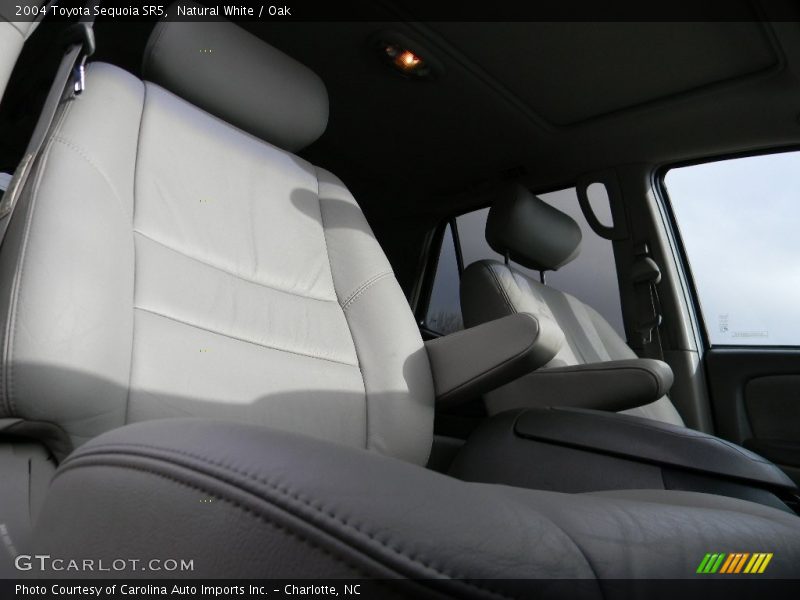 Natural White / Oak 2004 Toyota Sequoia SR5