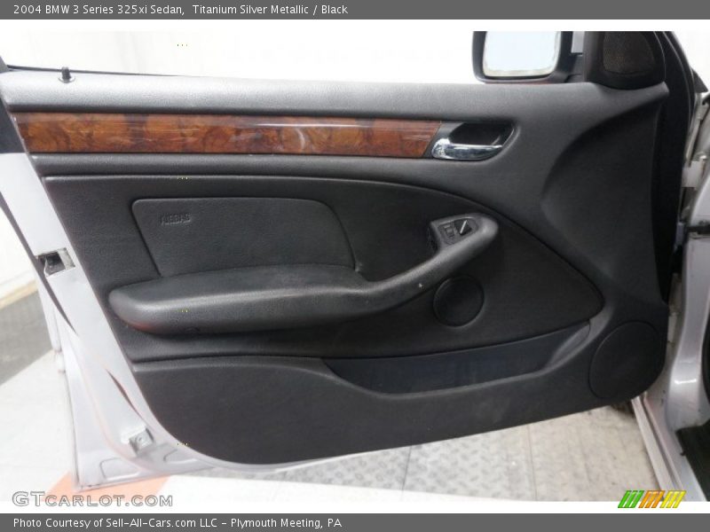Titanium Silver Metallic / Black 2004 BMW 3 Series 325xi Sedan