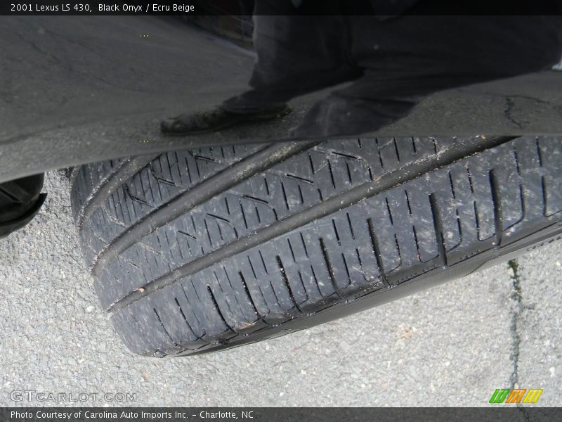 Black Onyx / Ecru Beige 2001 Lexus LS 430