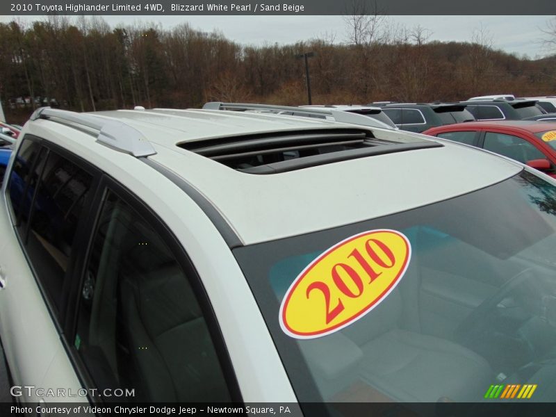 Blizzard White Pearl / Sand Beige 2010 Toyota Highlander Limited 4WD