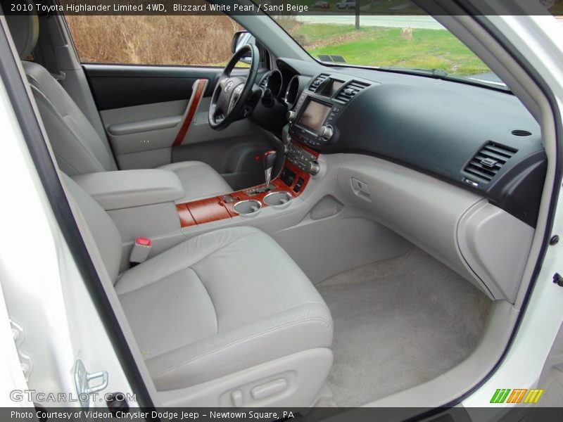 Blizzard White Pearl / Sand Beige 2010 Toyota Highlander Limited 4WD