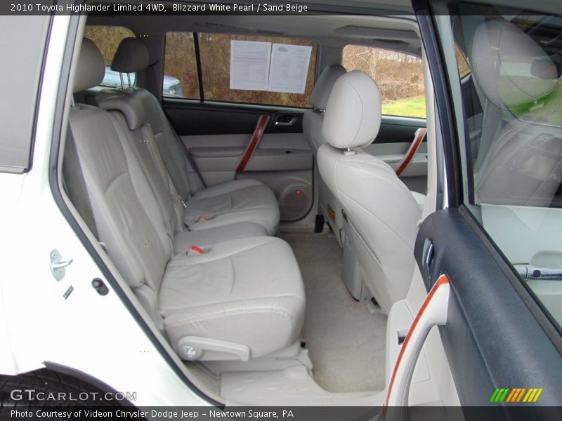 Blizzard White Pearl / Sand Beige 2010 Toyota Highlander Limited 4WD