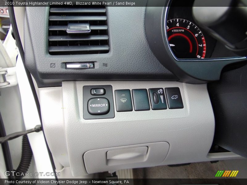 Blizzard White Pearl / Sand Beige 2010 Toyota Highlander Limited 4WD