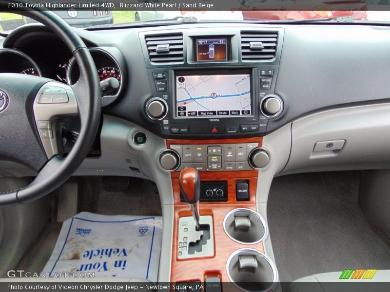 Blizzard White Pearl / Sand Beige 2010 Toyota Highlander Limited 4WD