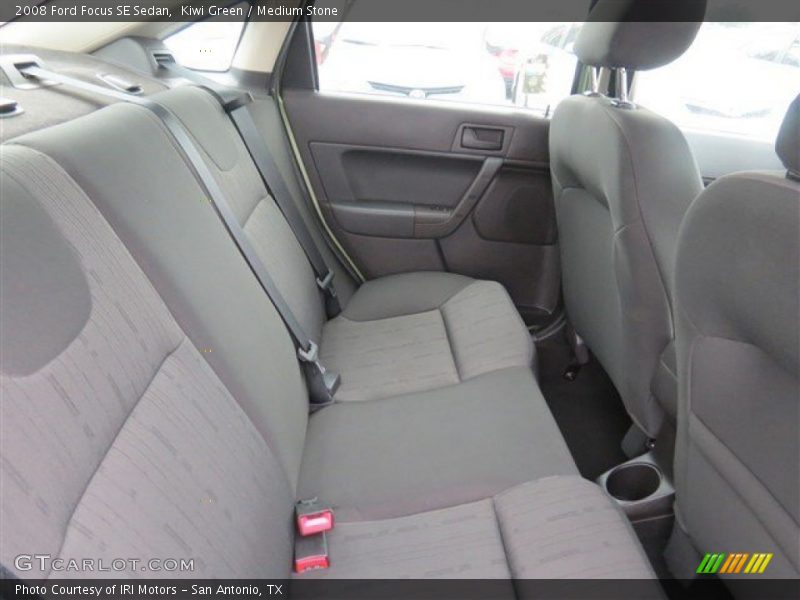 Kiwi Green / Medium Stone 2008 Ford Focus SE Sedan