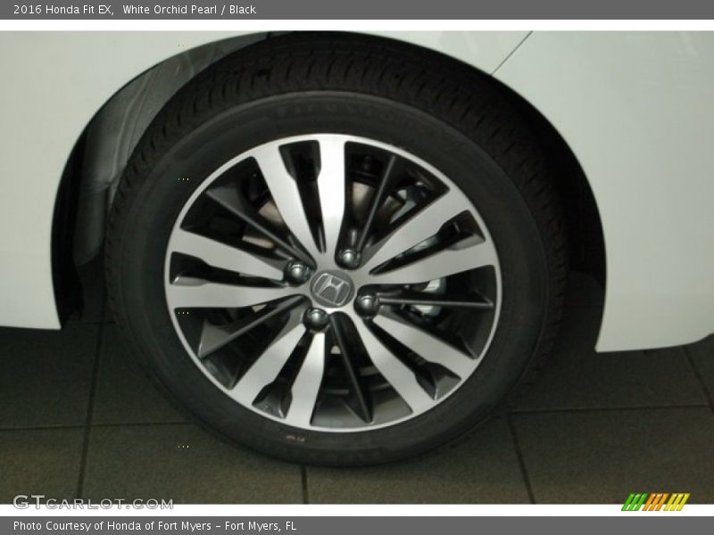White Orchid Pearl / Black 2016 Honda Fit EX