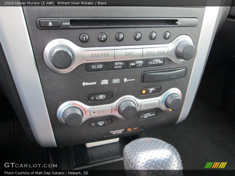Brilliant Silver Metallic / Black 2009 Nissan Murano LE AWD