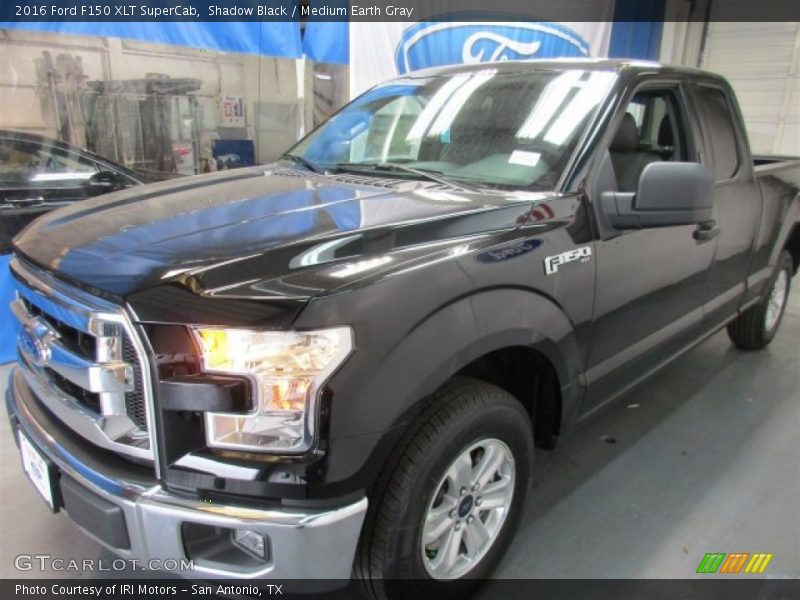 Shadow Black / Medium Earth Gray 2016 Ford F150 XLT SuperCab