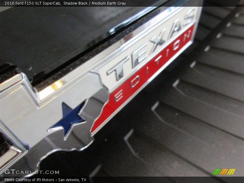 Shadow Black / Medium Earth Gray 2016 Ford F150 XLT SuperCab