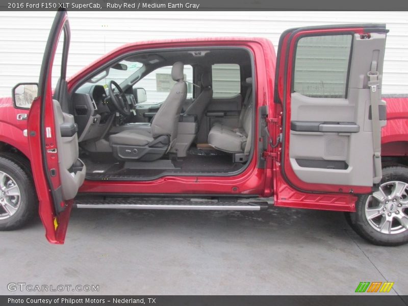 Ruby Red / Medium Earth Gray 2016 Ford F150 XLT SuperCab