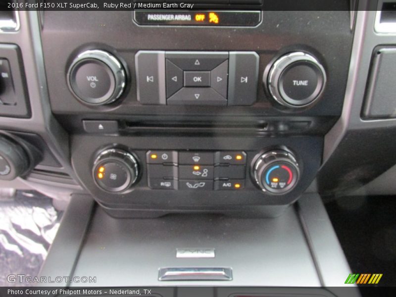 Ruby Red / Medium Earth Gray 2016 Ford F150 XLT SuperCab
