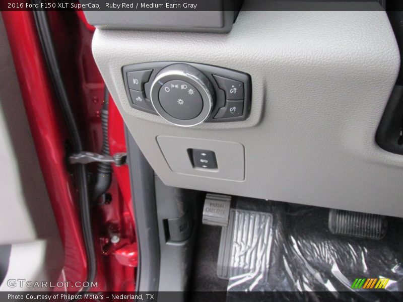 Ruby Red / Medium Earth Gray 2016 Ford F150 XLT SuperCab
