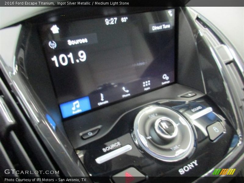 Ingot Silver Metallic / Medium Light Stone 2016 Ford Escape Titanium